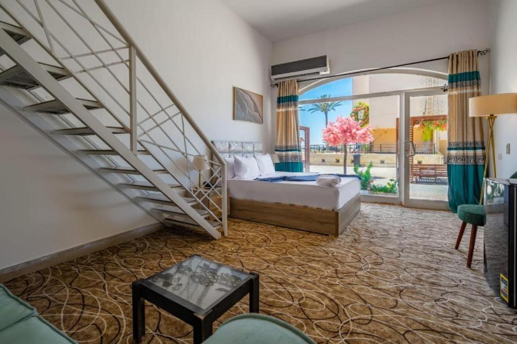 Marina Eye Resort - Alamien Marina Plaza Ел Аламейн Екстериор снимка