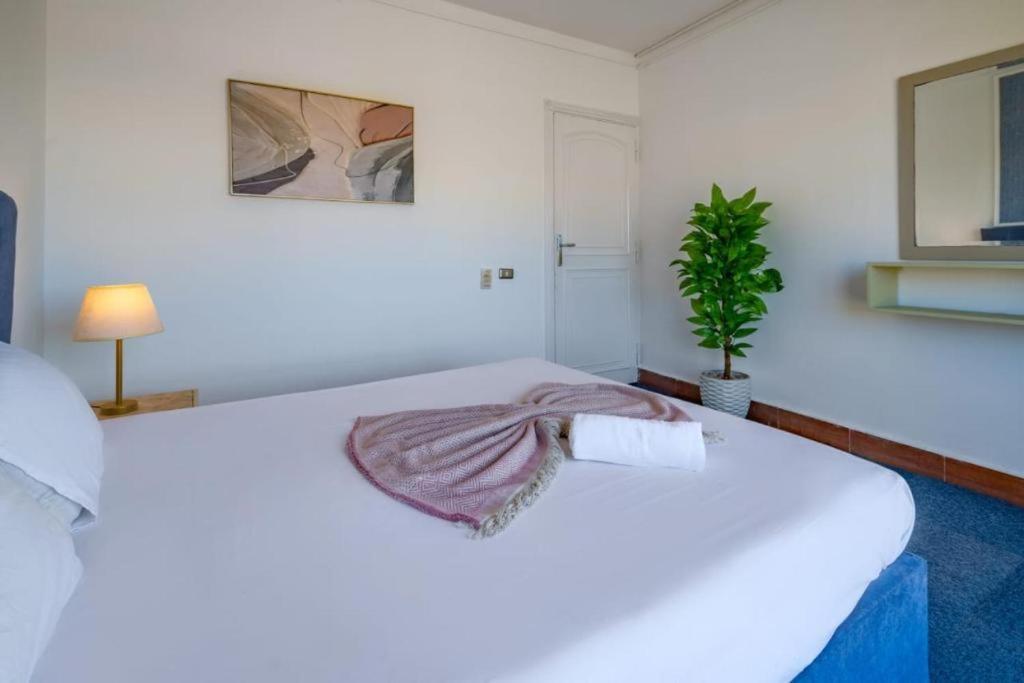 Marina Eye Resort - Alamien Marina Plaza Ел Аламейн Екстериор снимка