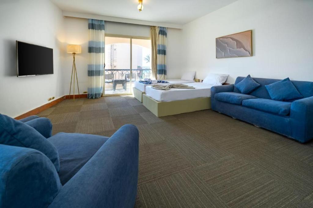 Marina Eye Resort - Alamien Marina Plaza Ел Аламейн Екстериор снимка